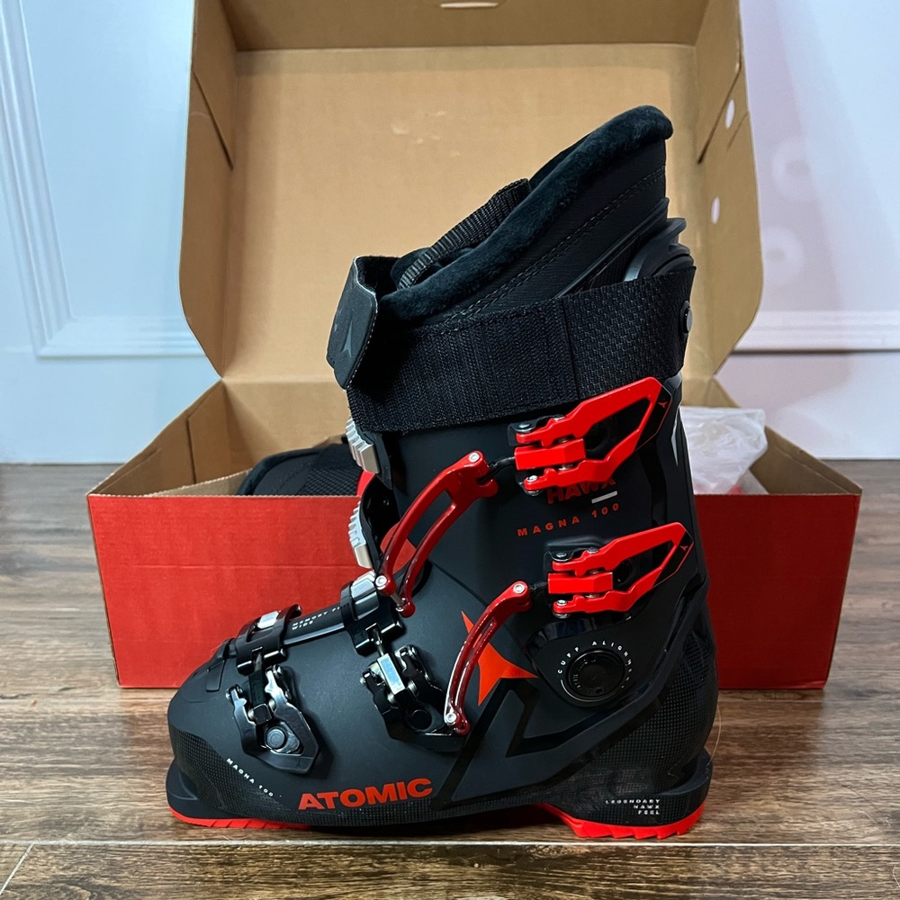 NIB Atomic Hawx Magna 100 Ski Boots Size 26/26.5 102mm Wide